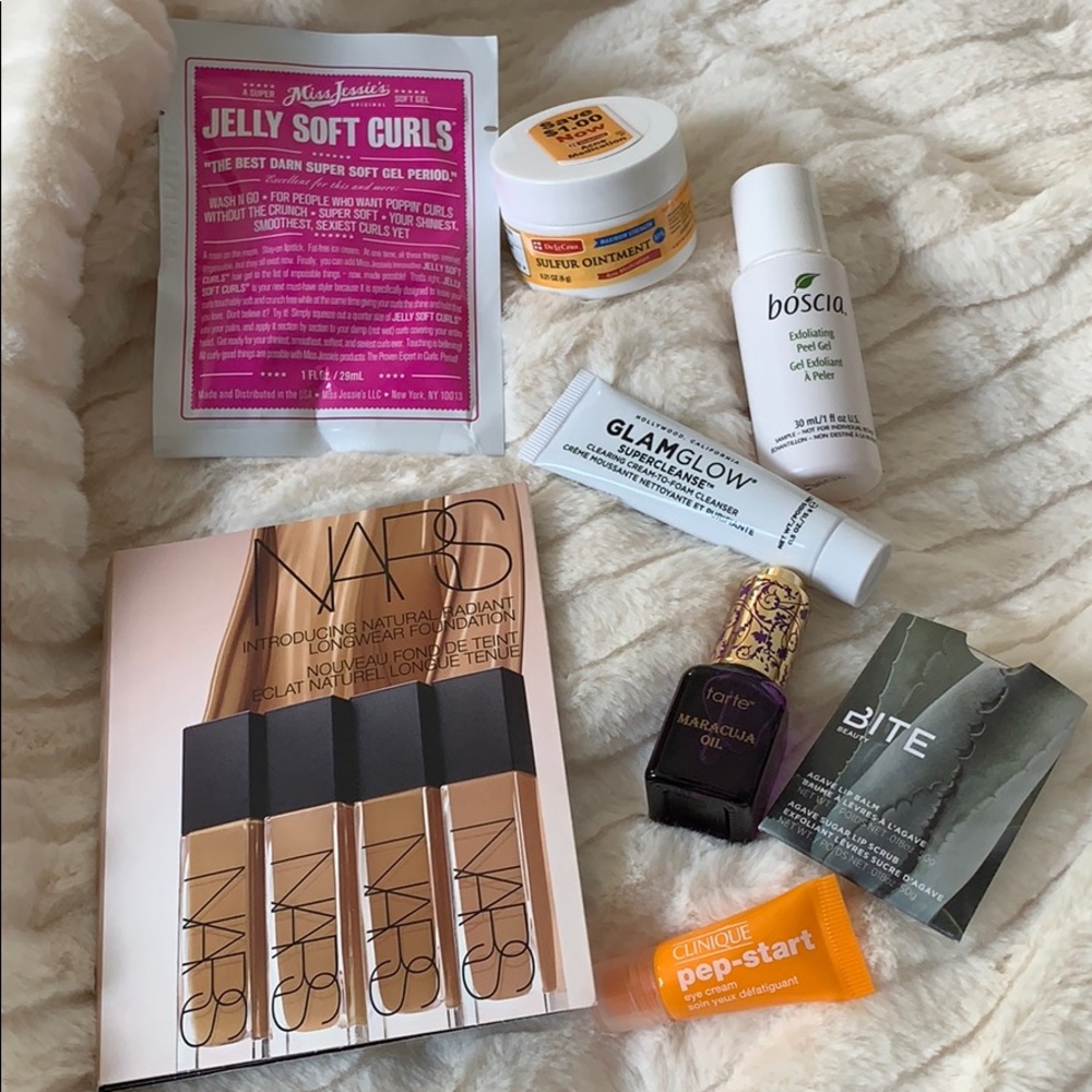 Hair and Skincare sample bundle!